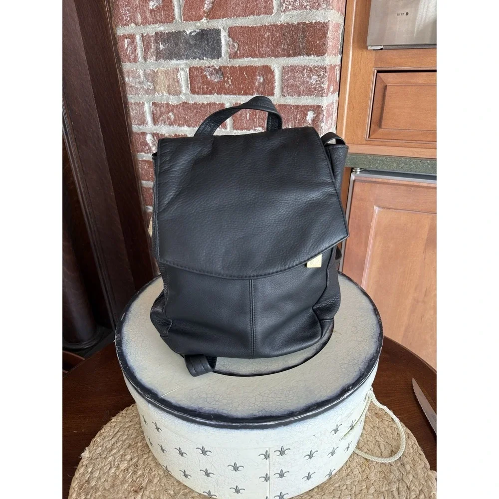 Tignanello Black Leather Sling Backpack Day Pack Handbag Purse Adj Strap
